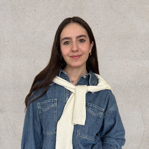 Meet your Posher, Daniela